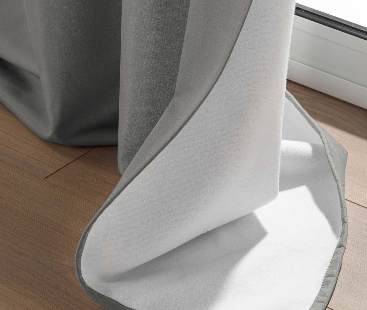 Rideau à œillets 135 x 260 cm isolant microfibre Micropolar gris