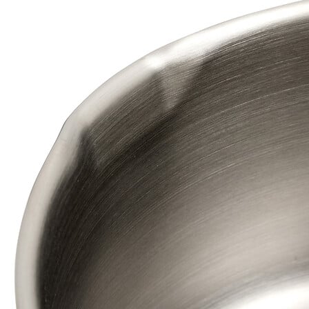 Casserole en acier inoxydable avec bec verseur
